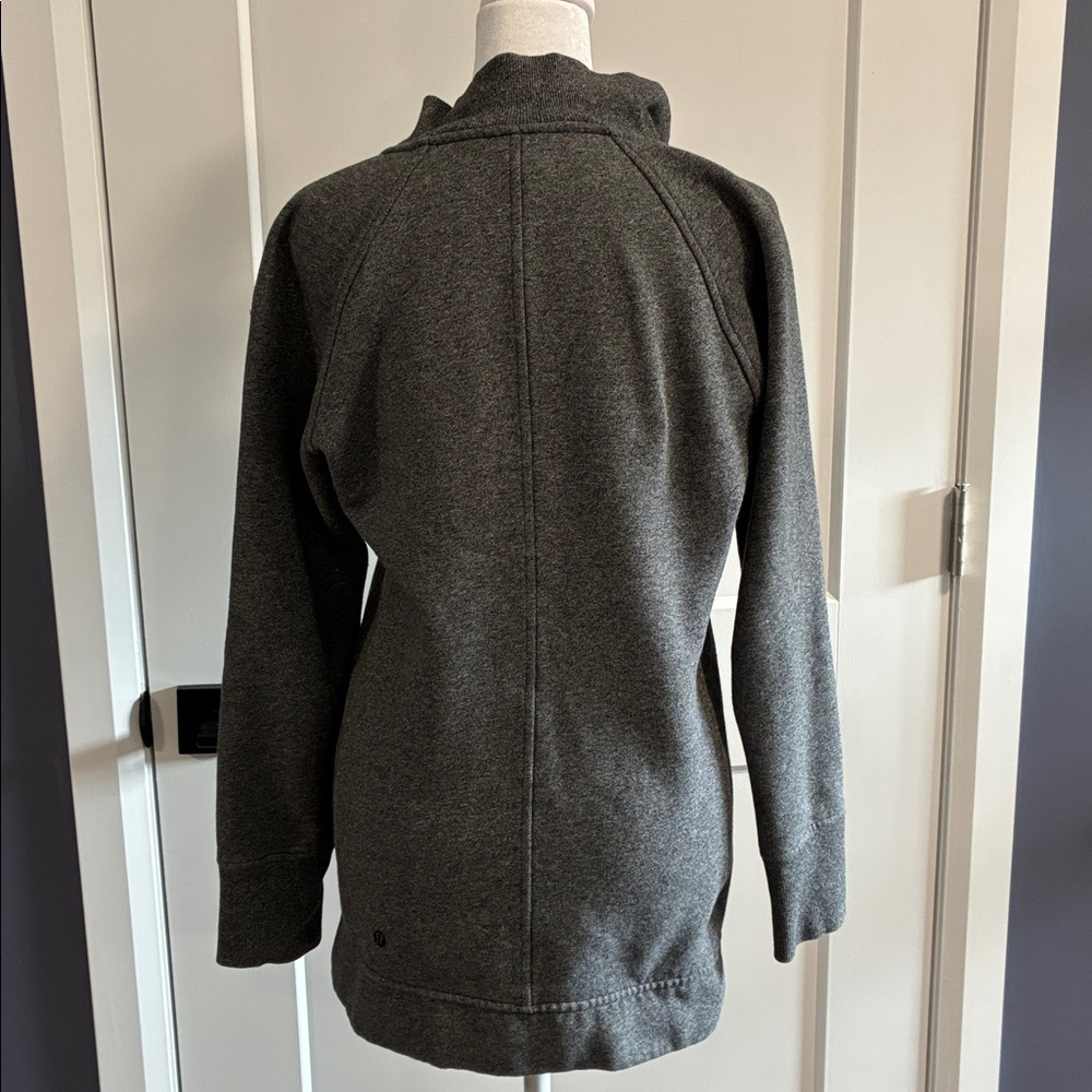 Lululemon grey zip-up jacket - small - Picture 3 of 7